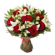 Букет із 9 троянд, 2 лілій і 6 альстромерій