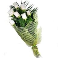 Букет із 7 імпортних білих троянд