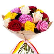 Букет цветов из 13 разноцветных роз