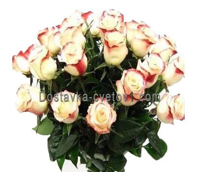 Букет із двуцветной імпортної троянди
