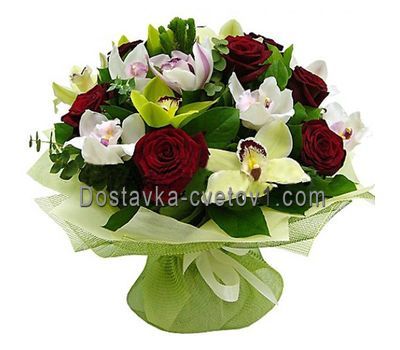 Букет із 12 орхідей і 7 троянд