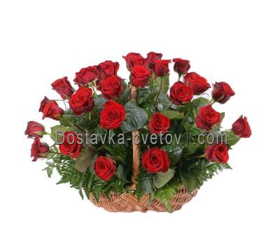 Кошик з 31 червоної троянди