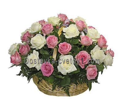 Корзина из 35 роз