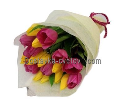 Букет із 19 тюльпанів