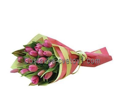 Букет із 17 тюльпанів
